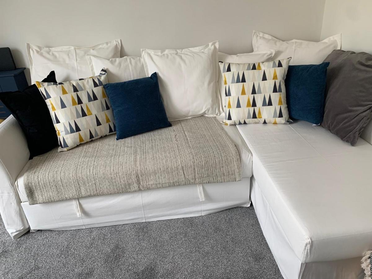 The Hideaway, Calm, Cozy, Dog Friendly Retreat Appartamento Cheltenham Esterno foto