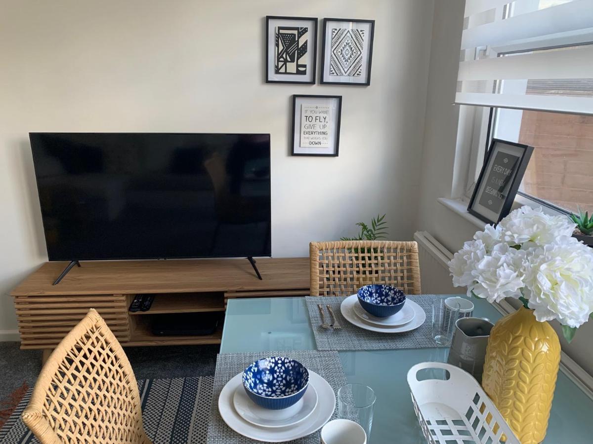 The Hideaway, Calm, Cozy, Dog Friendly Retreat Appartamento Cheltenham Esterno foto