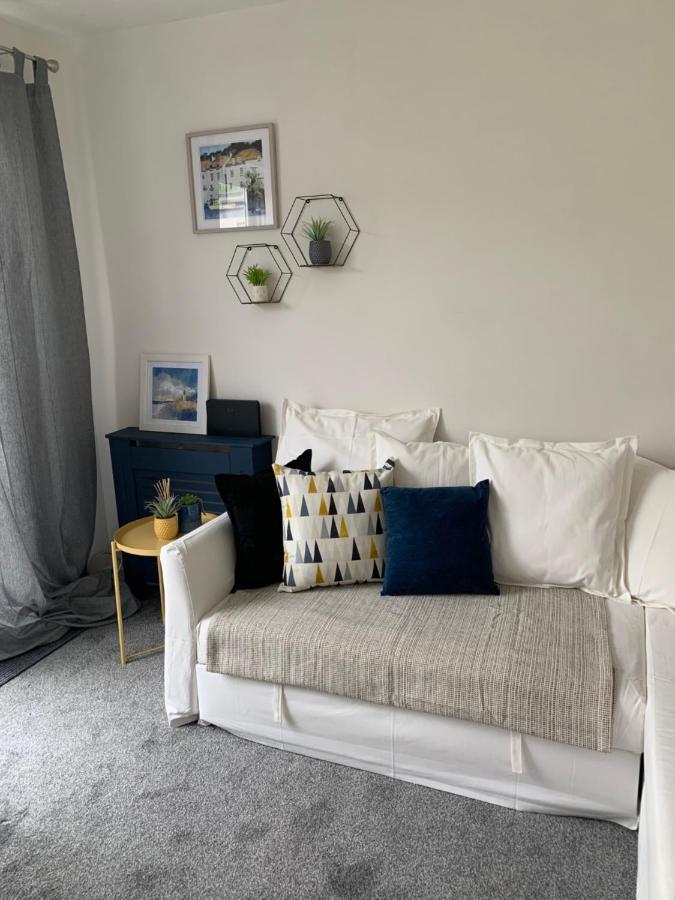 The Hideaway, Calm, Cozy, Dog Friendly Retreat Appartamento Cheltenham Esterno foto