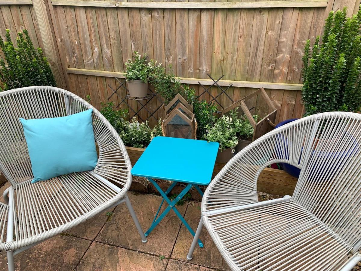 The Hideaway, Calm, Cozy, Dog Friendly Retreat Appartamento Cheltenham Esterno foto