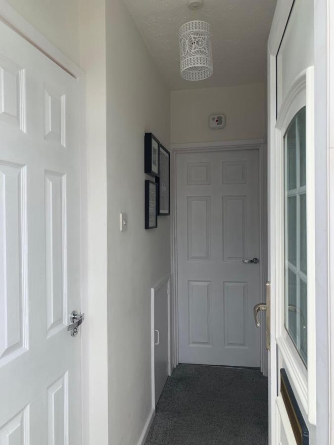 The Hideaway, Calm, Cozy, Dog Friendly Retreat Appartamento Cheltenham Esterno foto