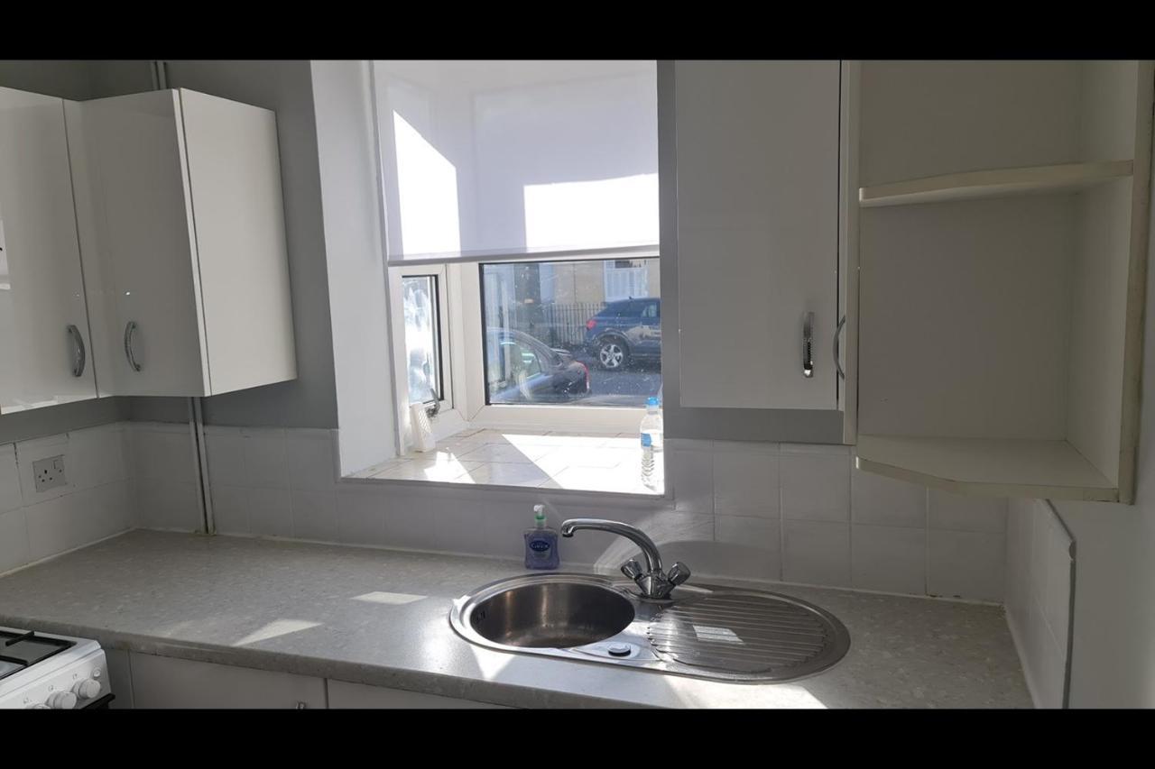 The Hideaway, Calm, Cozy, Dog Friendly Retreat Appartamento Cheltenham Esterno foto